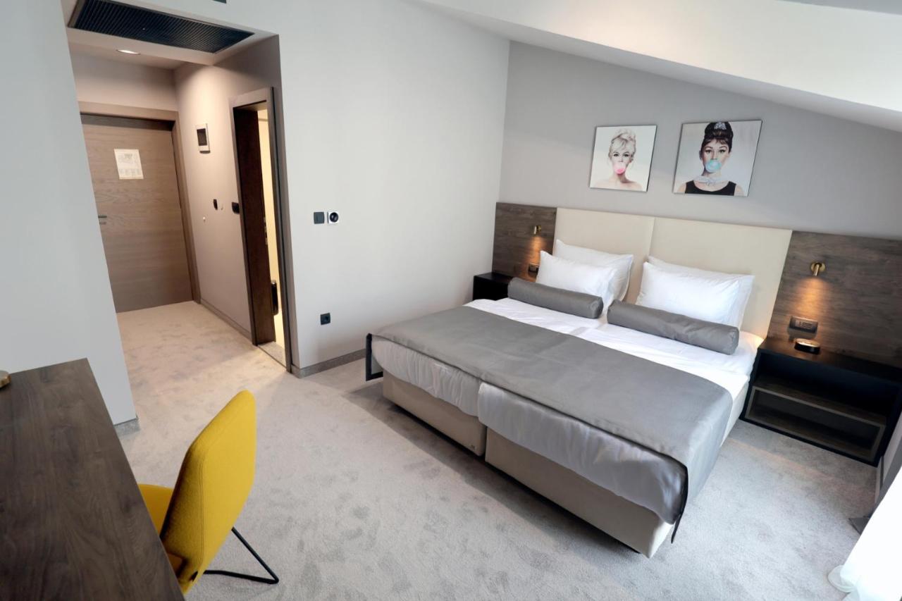 Hotel Milenij Makarska Eksteriør billede