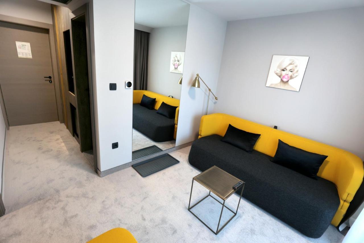 Hotel Milenij Makarska Eksteriør billede