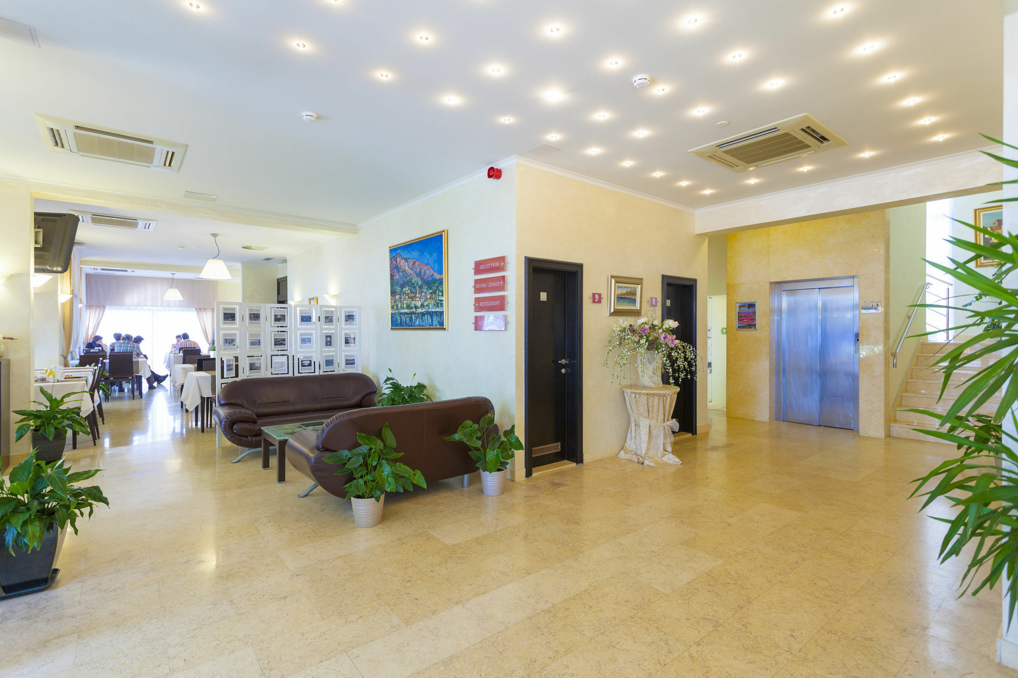 Hotel Milenij Makarska Eksteriør billede