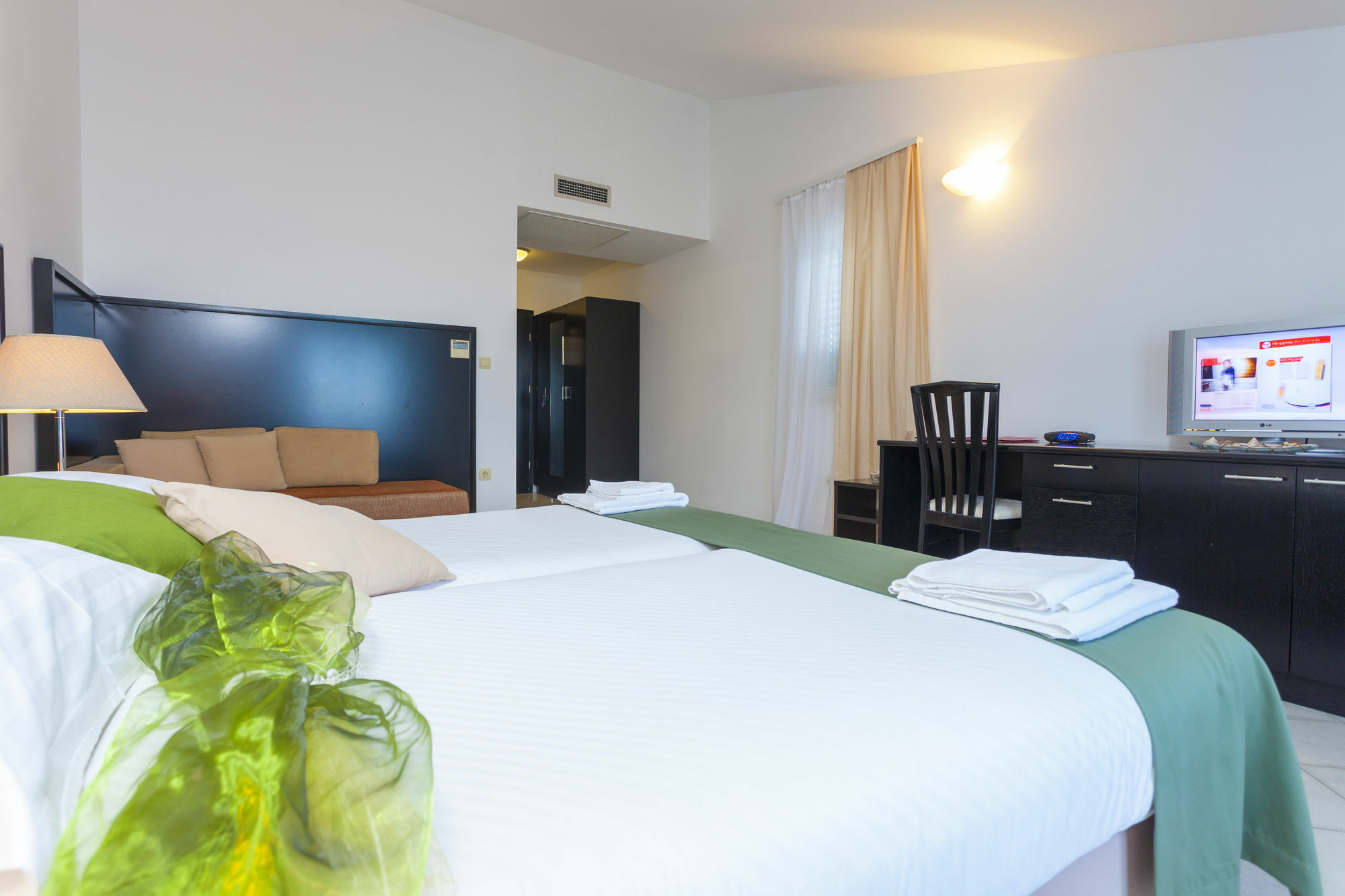 Hotel Milenij Makarska Eksteriør billede